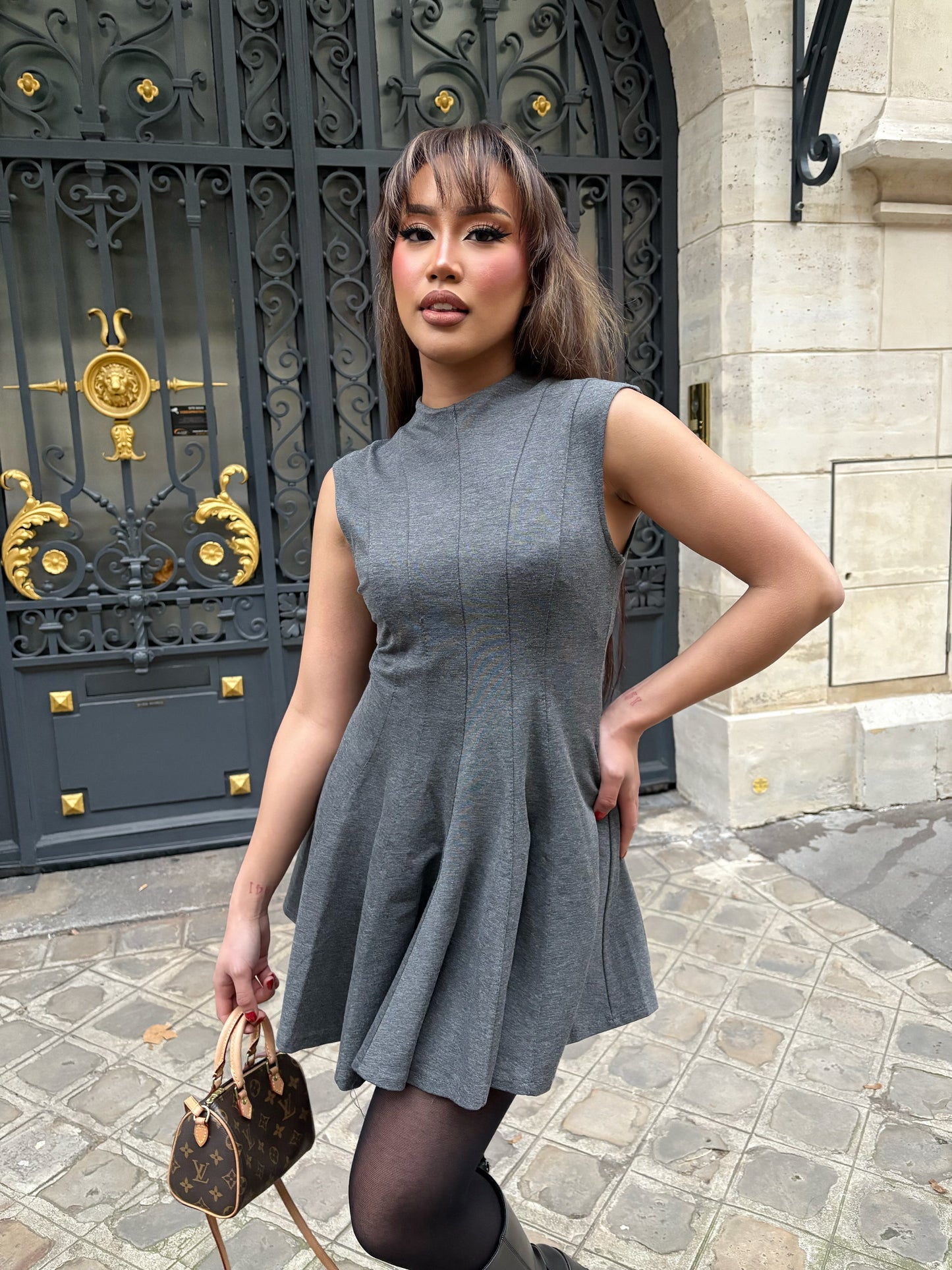 Robe cintrée grise